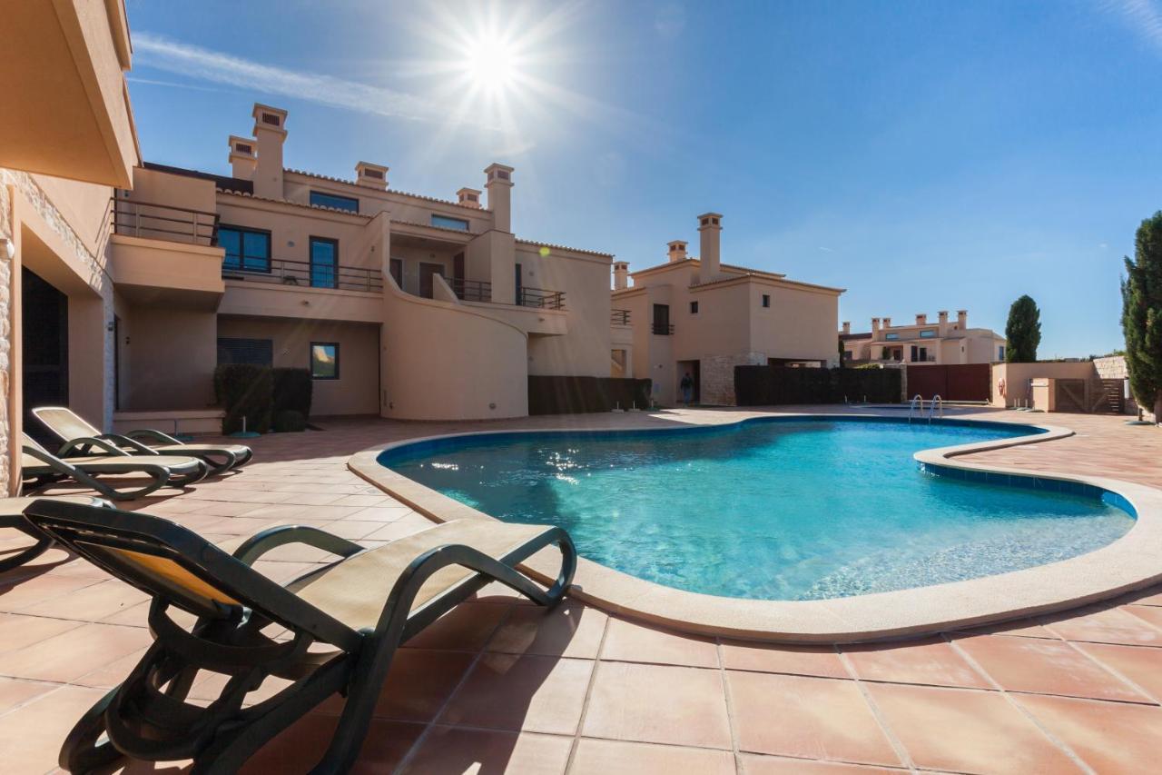 Coolhouses Algarve, 2 Bed Elegant Flat, Private Pool & Garden, Facilities, Mar Da 19 * Praia Da Luz