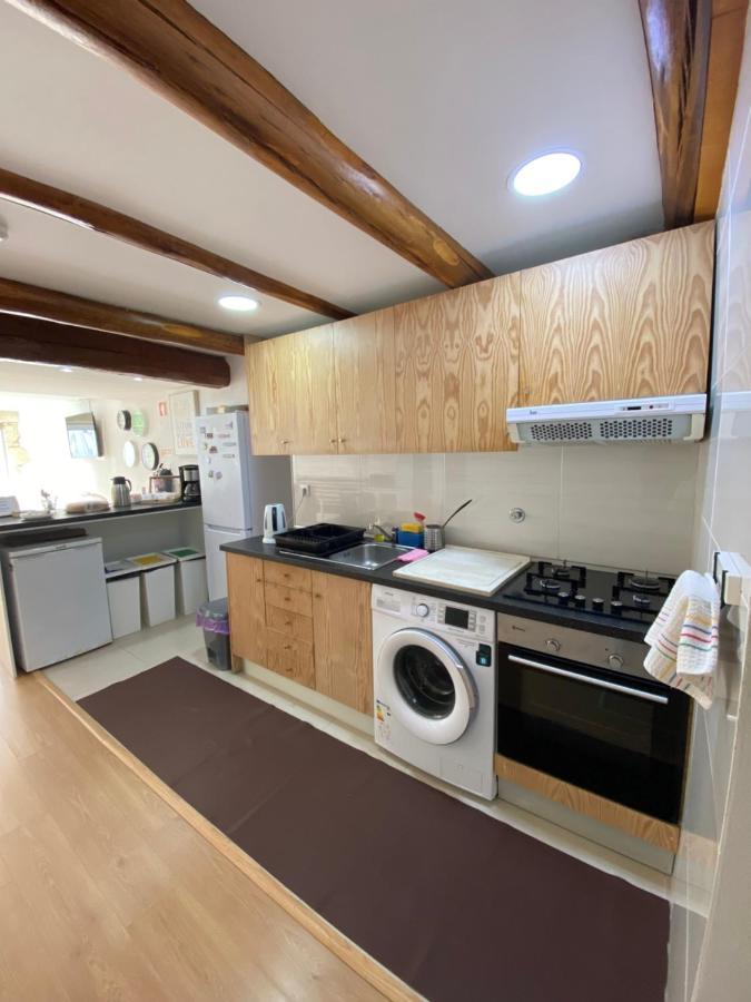 Eleven Hostal