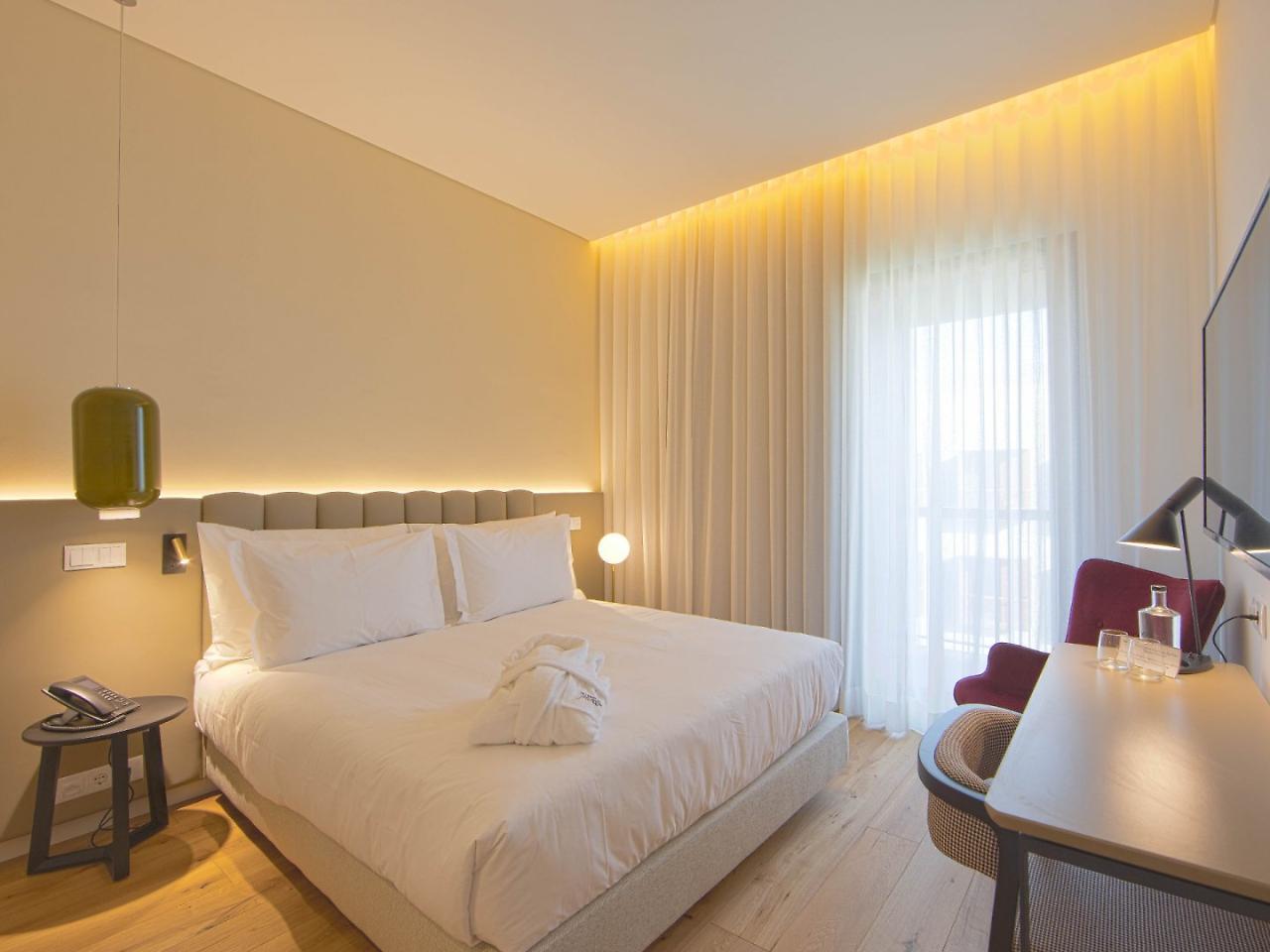 Sea View Business & Leisure Hotel 4*