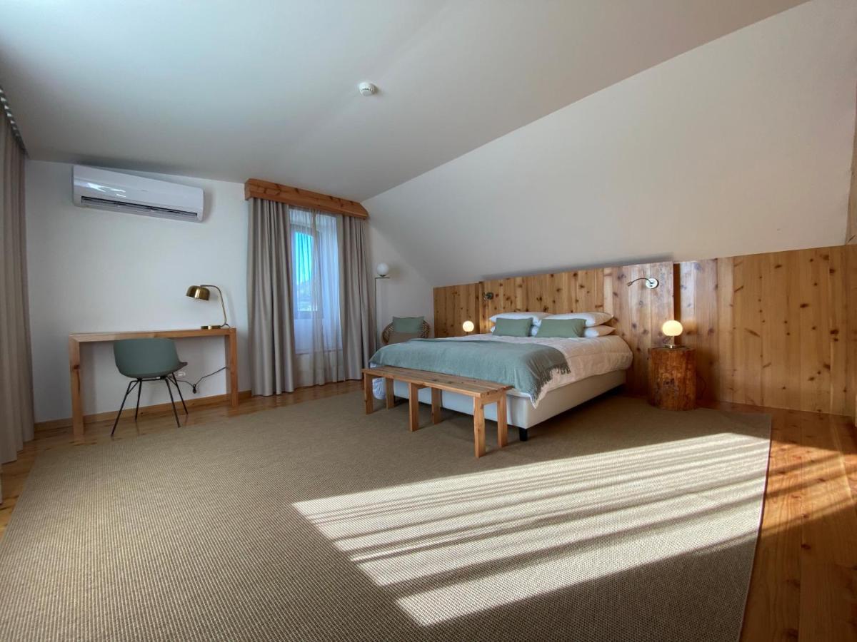 Nature & Sea - Casa Vinhateira East Duplex Apartment Caloura