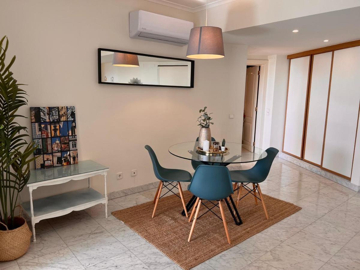 Lux Cascais Ocean View Apartment *