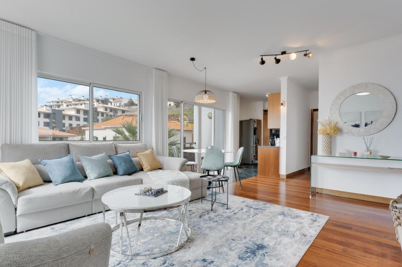 Cozy Penthouse By Madeira * Canico (Madeira)