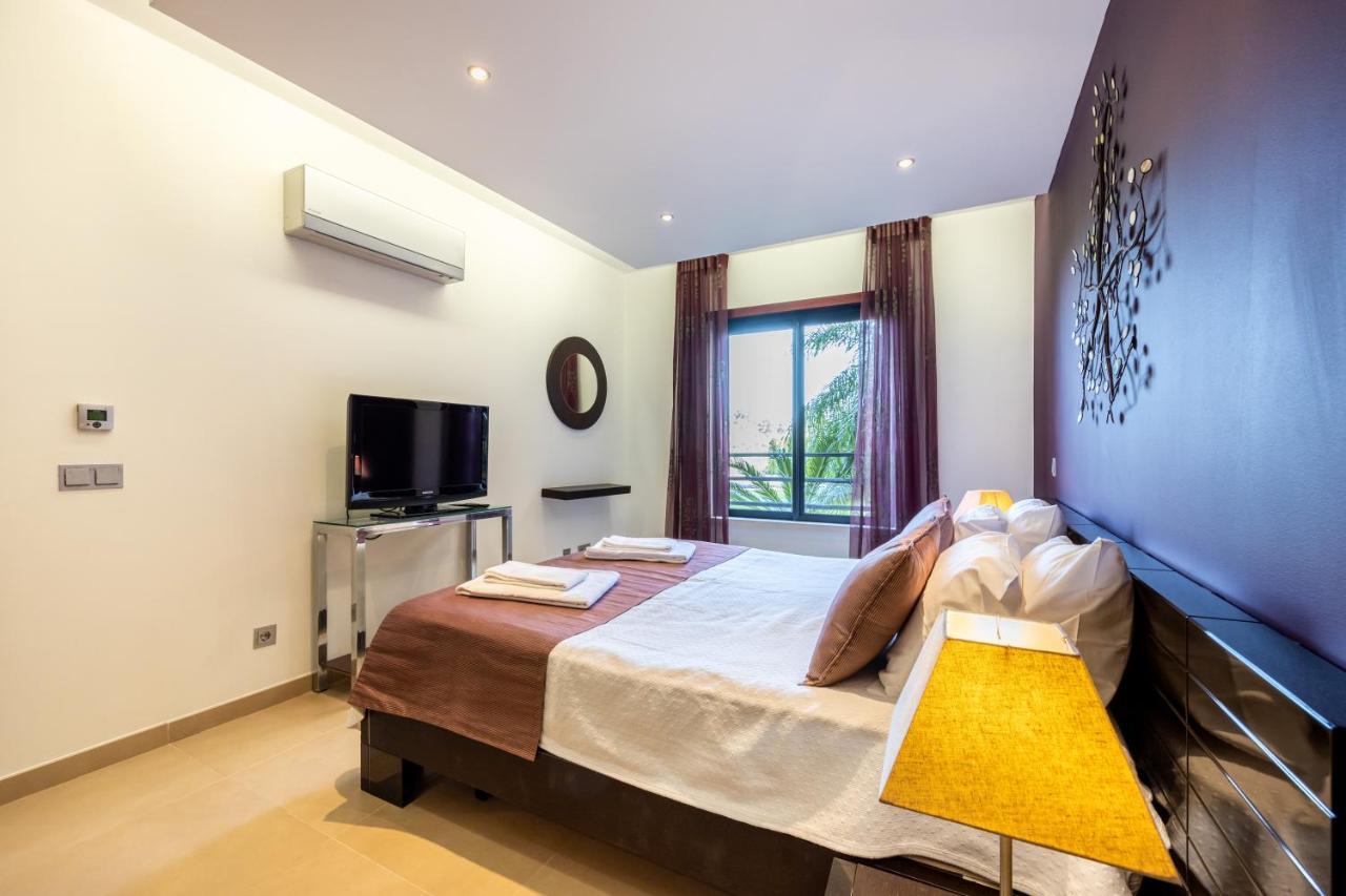 Apartment Coolhouses Algarve, 2 Bed Elegant Flat, Private Pool & Garden, Facilities, Mar Da 19 *