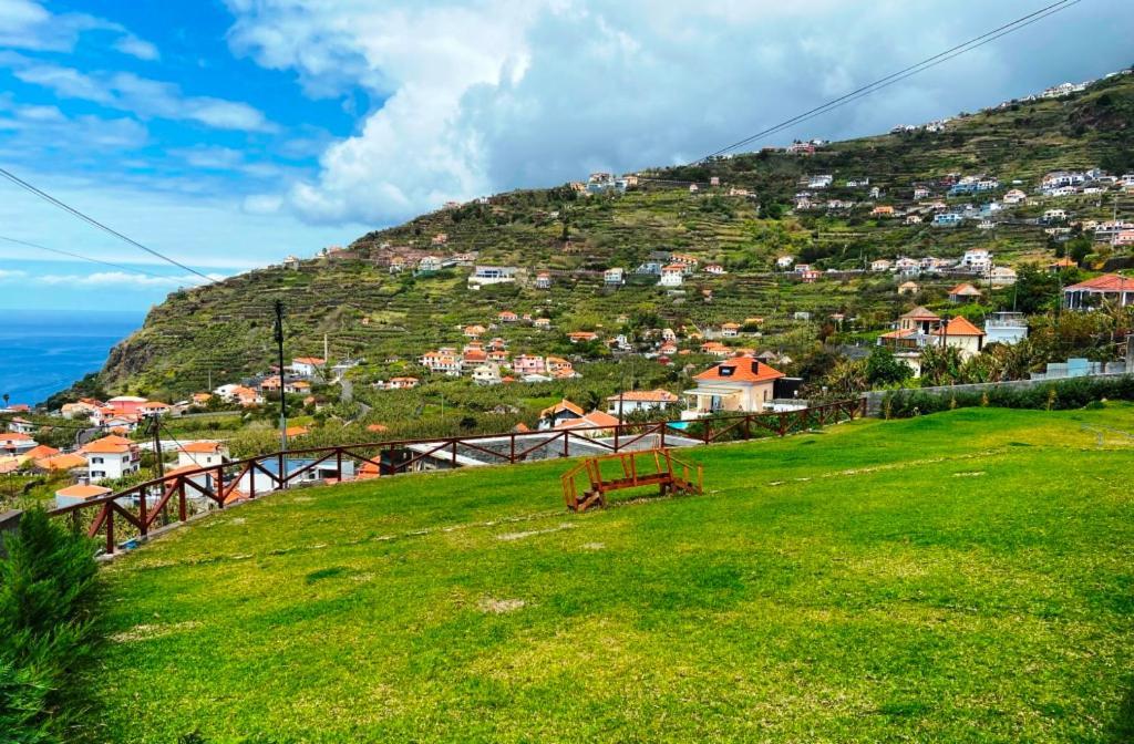 Escola Da Bica Arco da Calheta (Madeira)