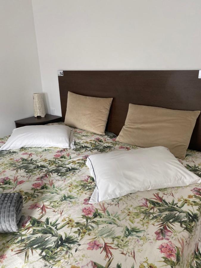 Eleven Hostal *