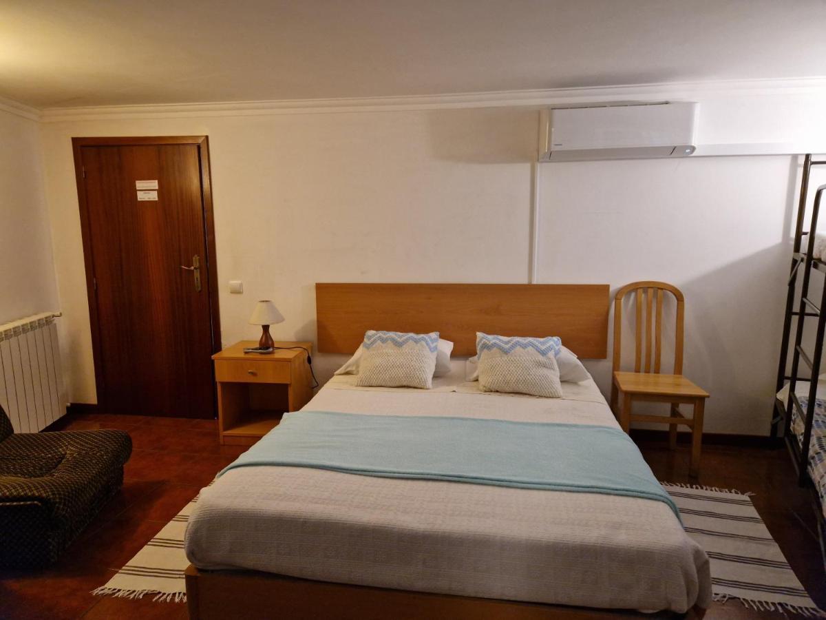 Guest house Casa Dos Santos Alojamento - Guest House Geres