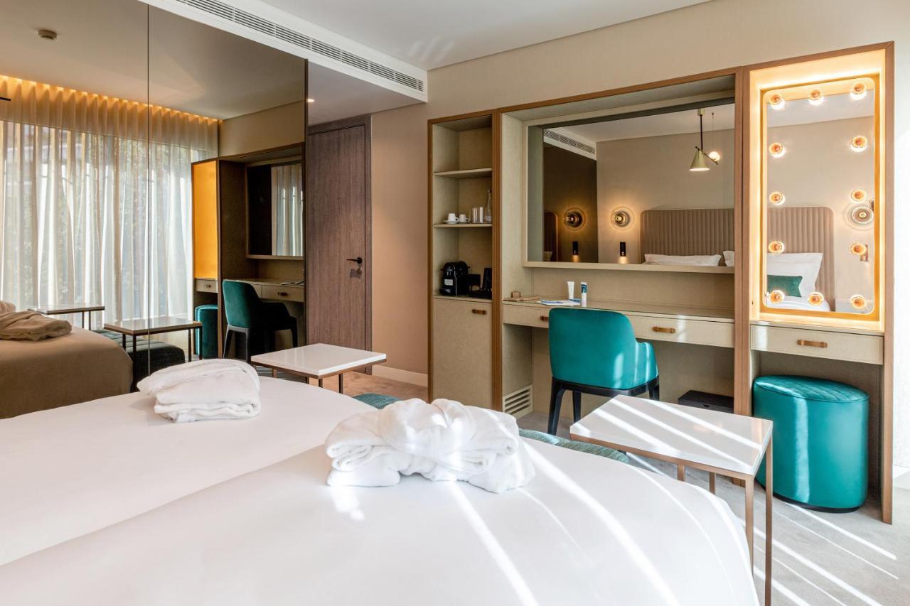 Luster Lisbon