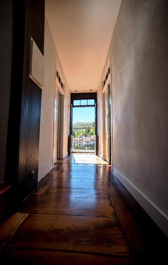 Door 21 - & Hostel