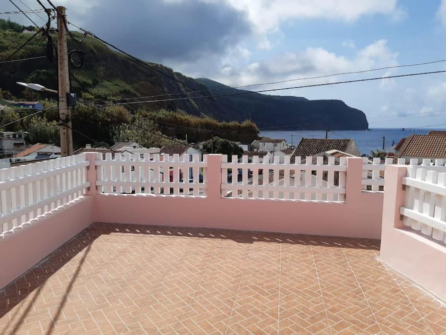 Casa Da Ribeira - Mosteiros Holiday home