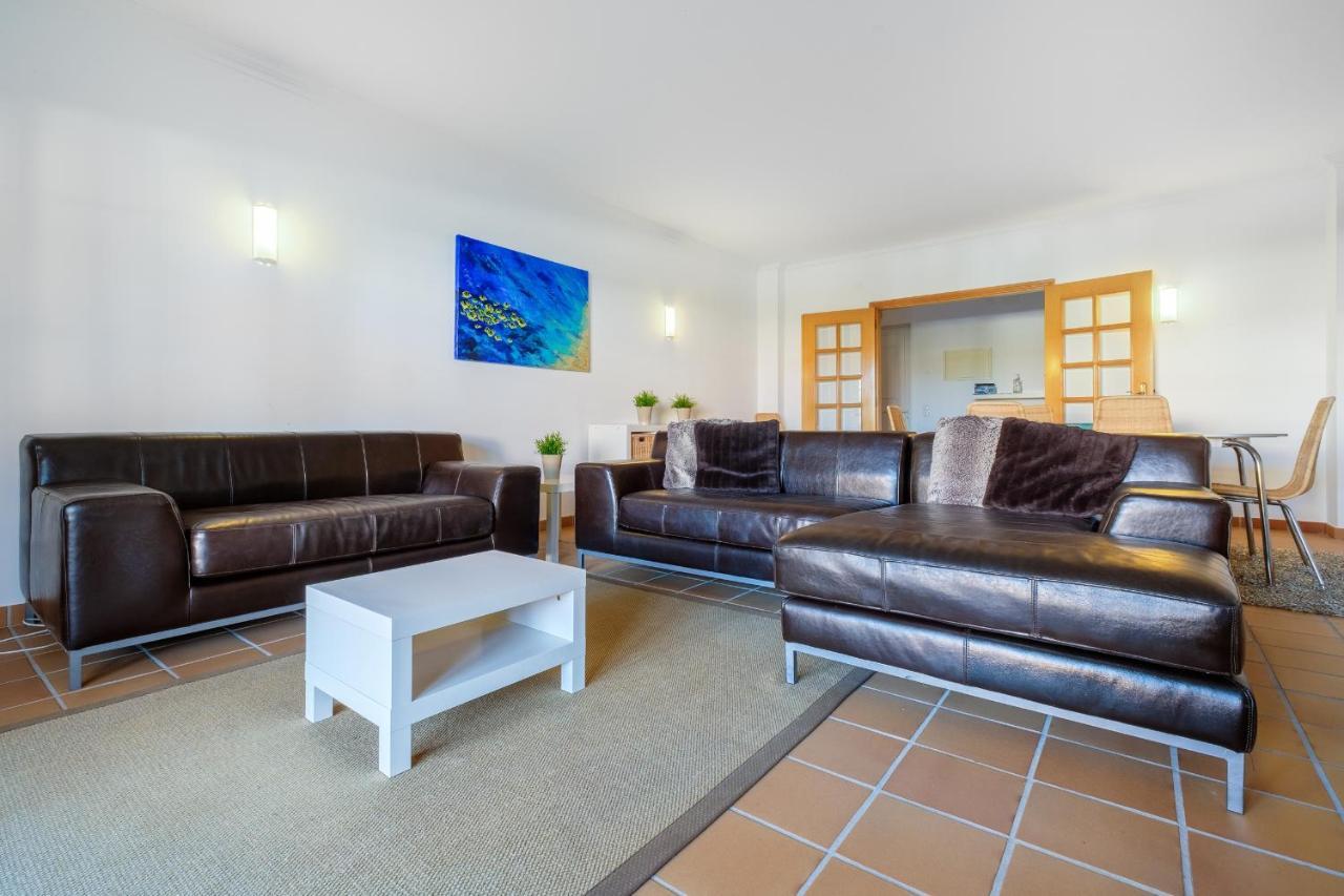 Apartment T3 Caravelas *