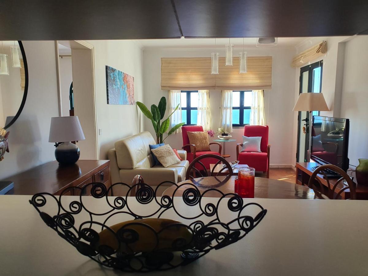 Luzia's - 2 Bedroom Sleeps 4 Apartment