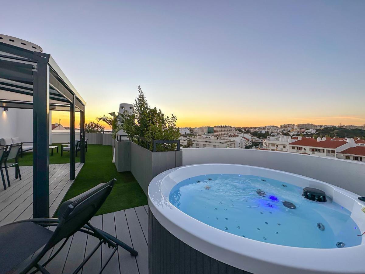 Luxury Penthouse Private Jacuzzi, Albufeira