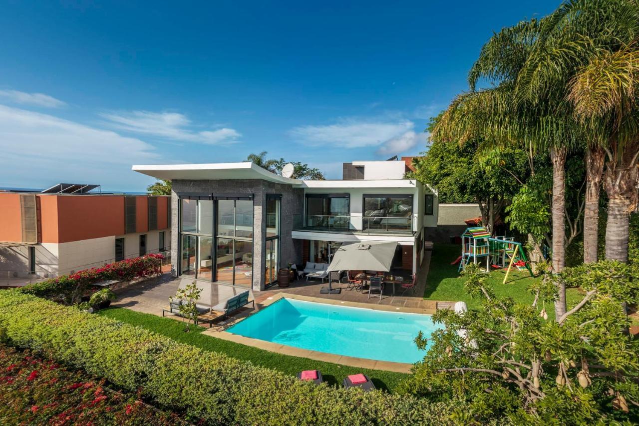 Quebradas By An Island Villa *