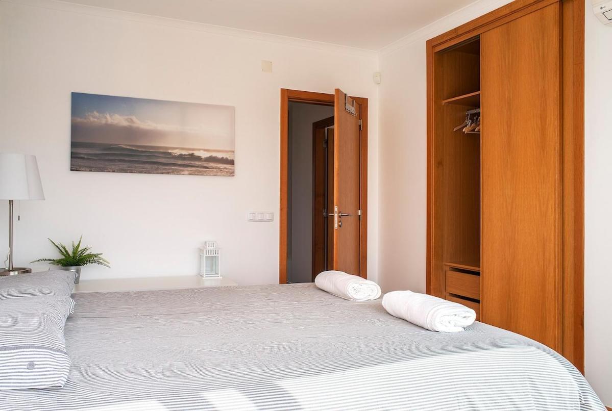 06 - Gorgeous - Stunning Sea View Holiday home *