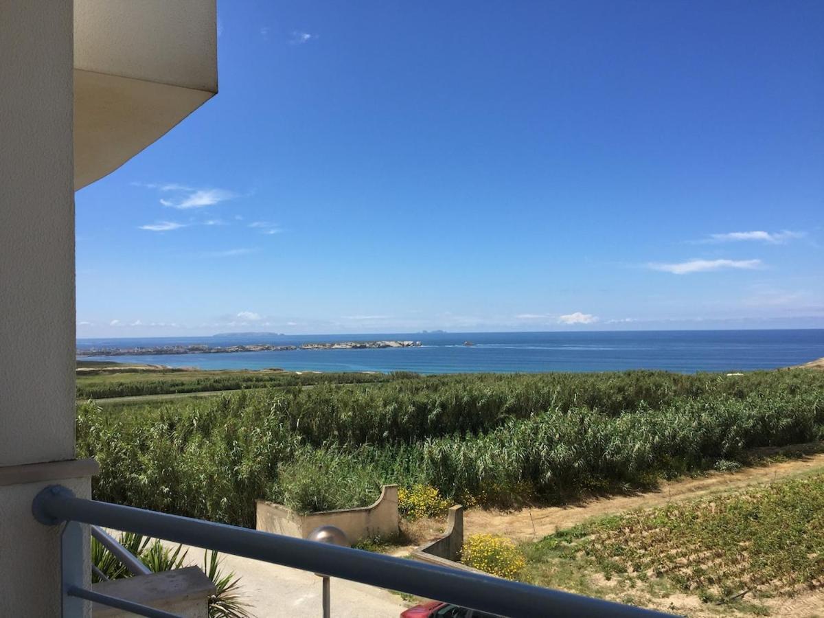 06 - Gorgeous - Stunning Sea View Holiday home *