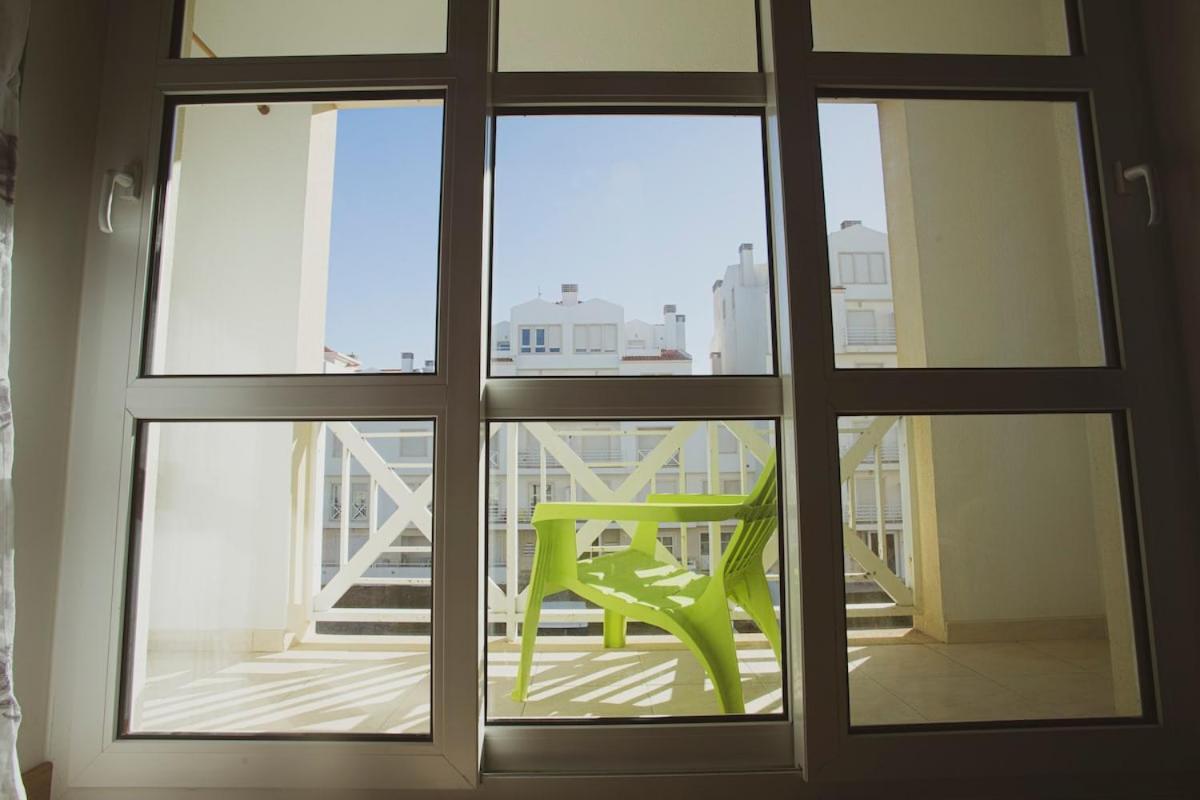 12 - Baleal Surf Apartment *