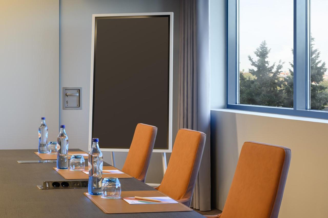 Hotel Melia Aeroporto Lisbon