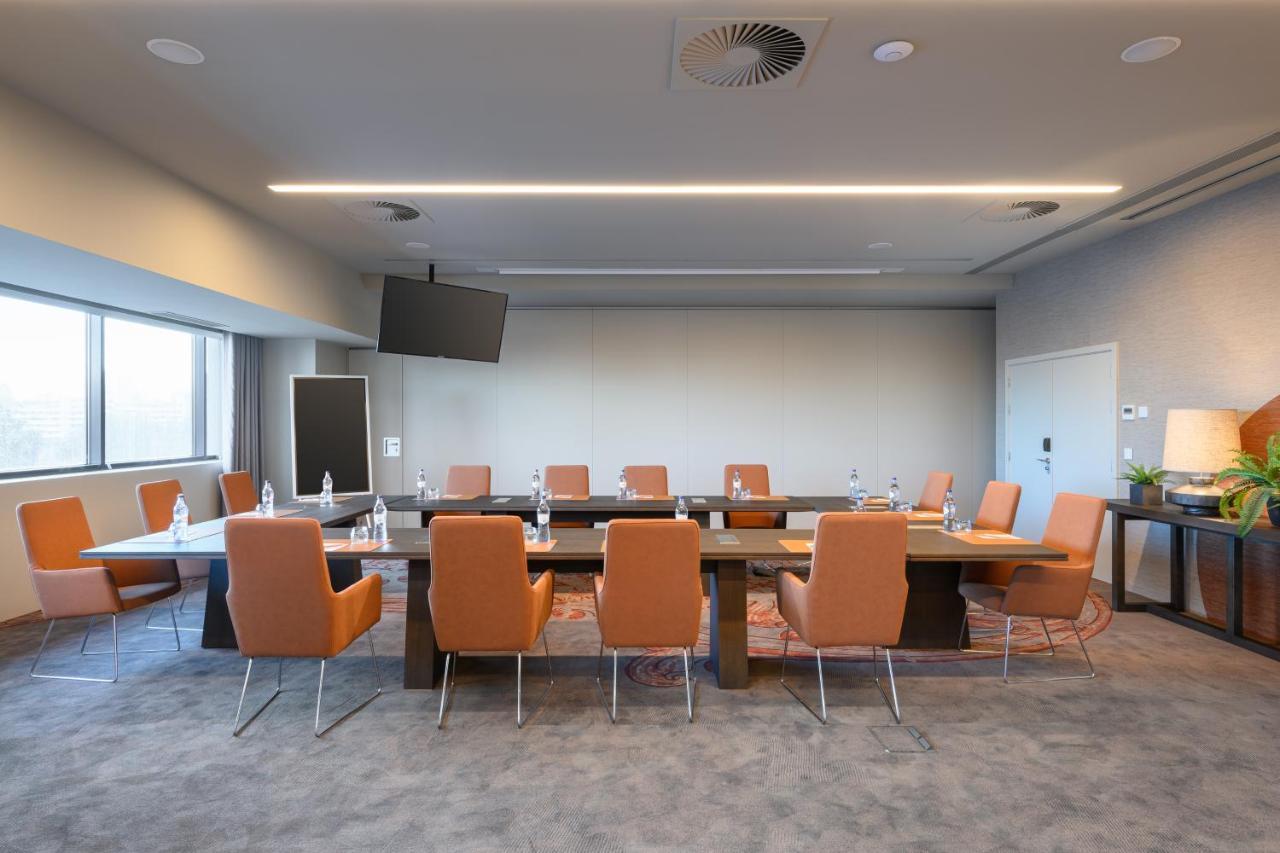 Hotel Melia Aeroporto Lisbon