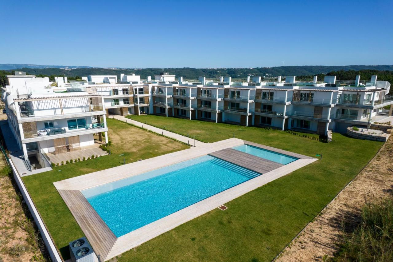 Mar A Vista - With Pool, Gym And Sea Views Apartamento Nazaré
