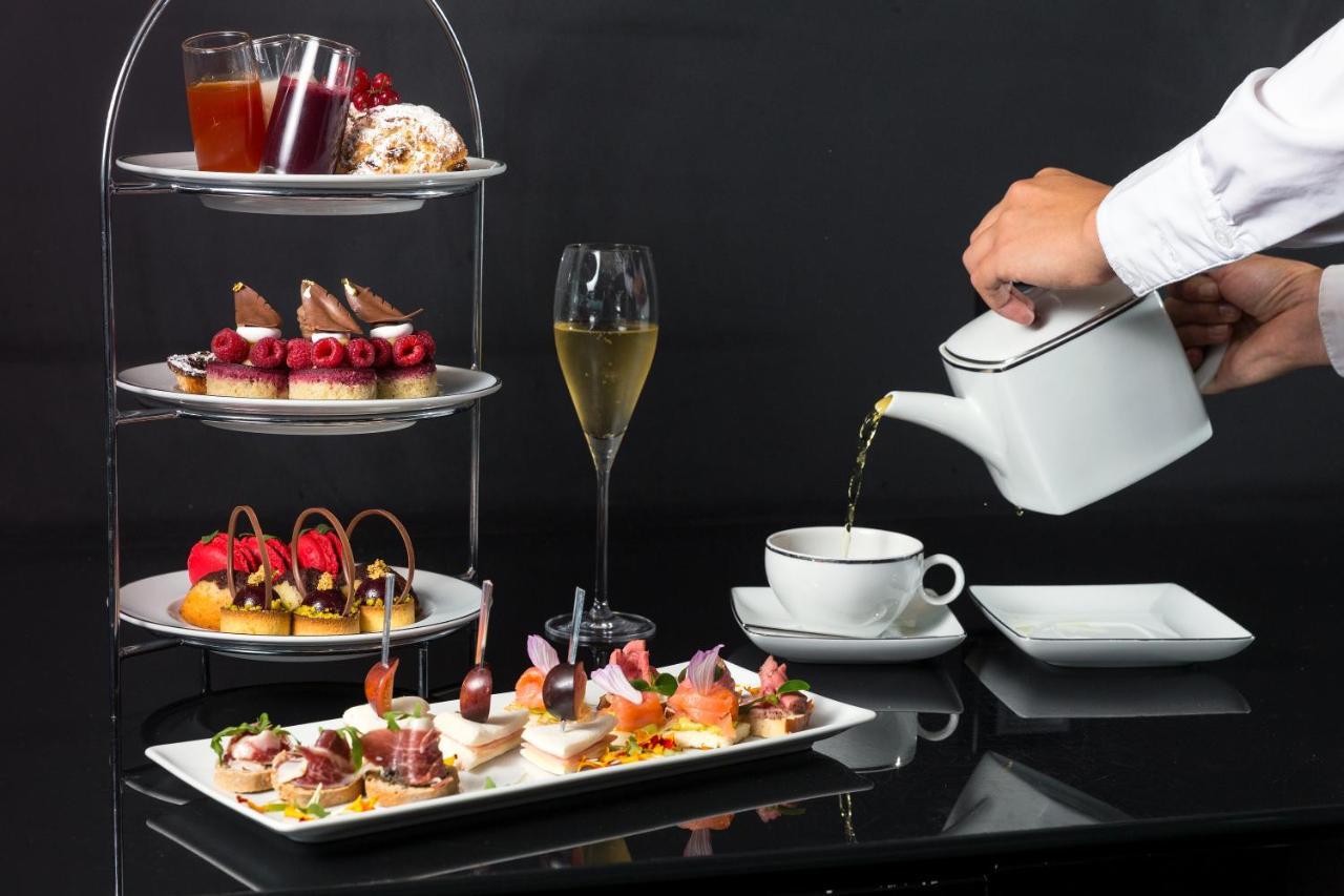 Myriad By Sana Hotel 5*