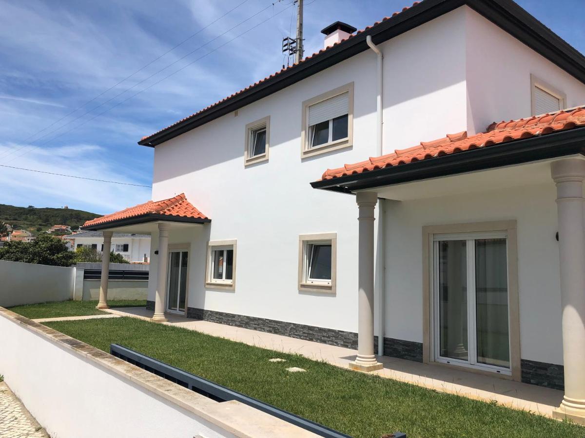 Torrezinha- Moradia Moderna Em Com Piscina Salir de Porto