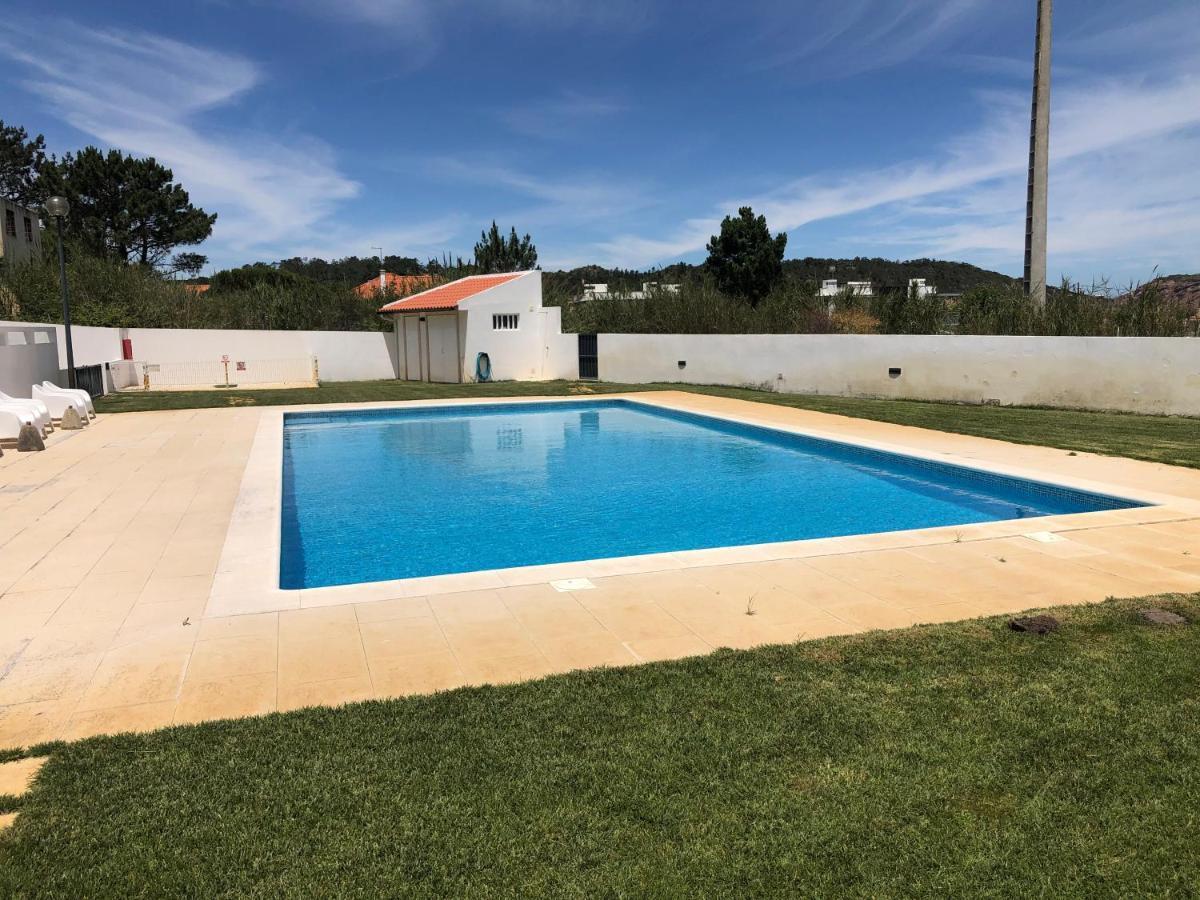 Torrezinha- Moradia Moderna Em Com Piscina Holiday home *
