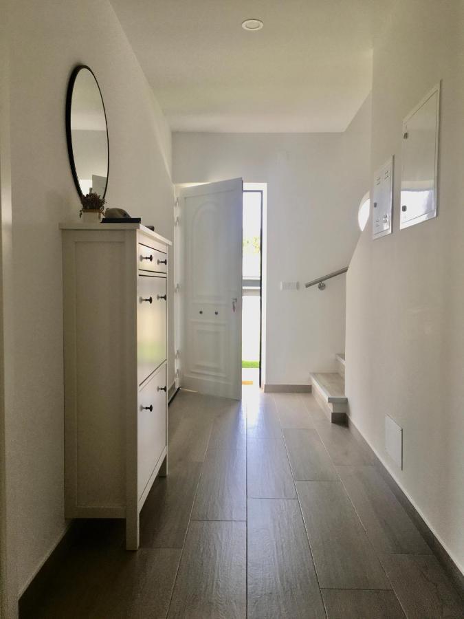 Torrezinha- Moradia Moderna Em Com Piscina Holiday home Salir de Porto