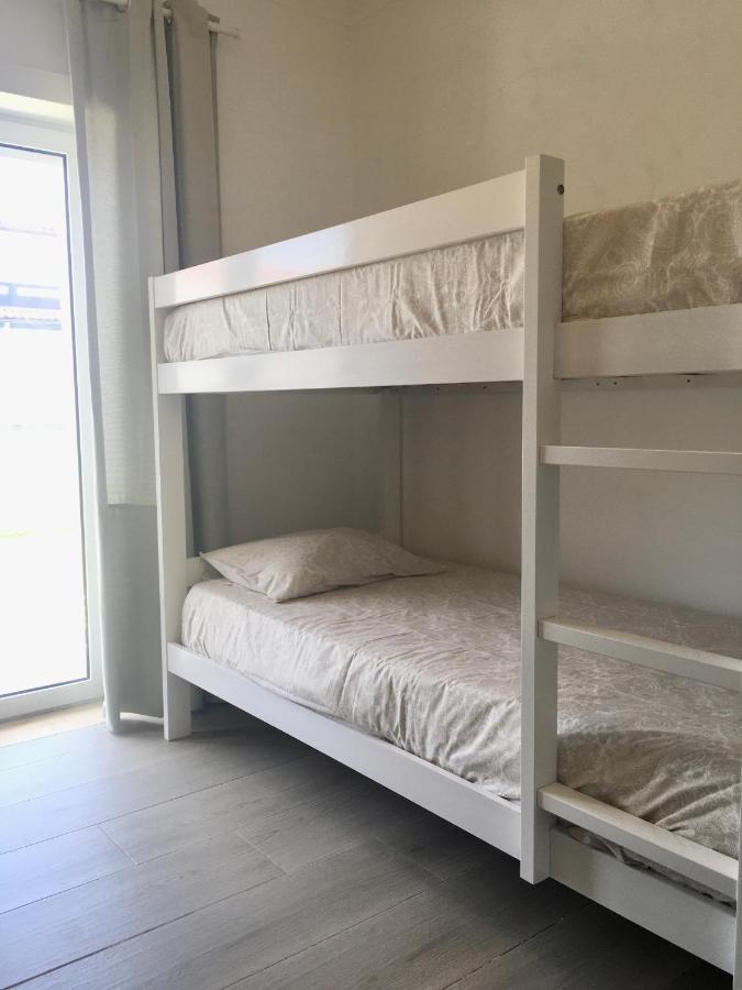 Torrezinha- Moradia Moderna Em Com Piscina Holiday home *