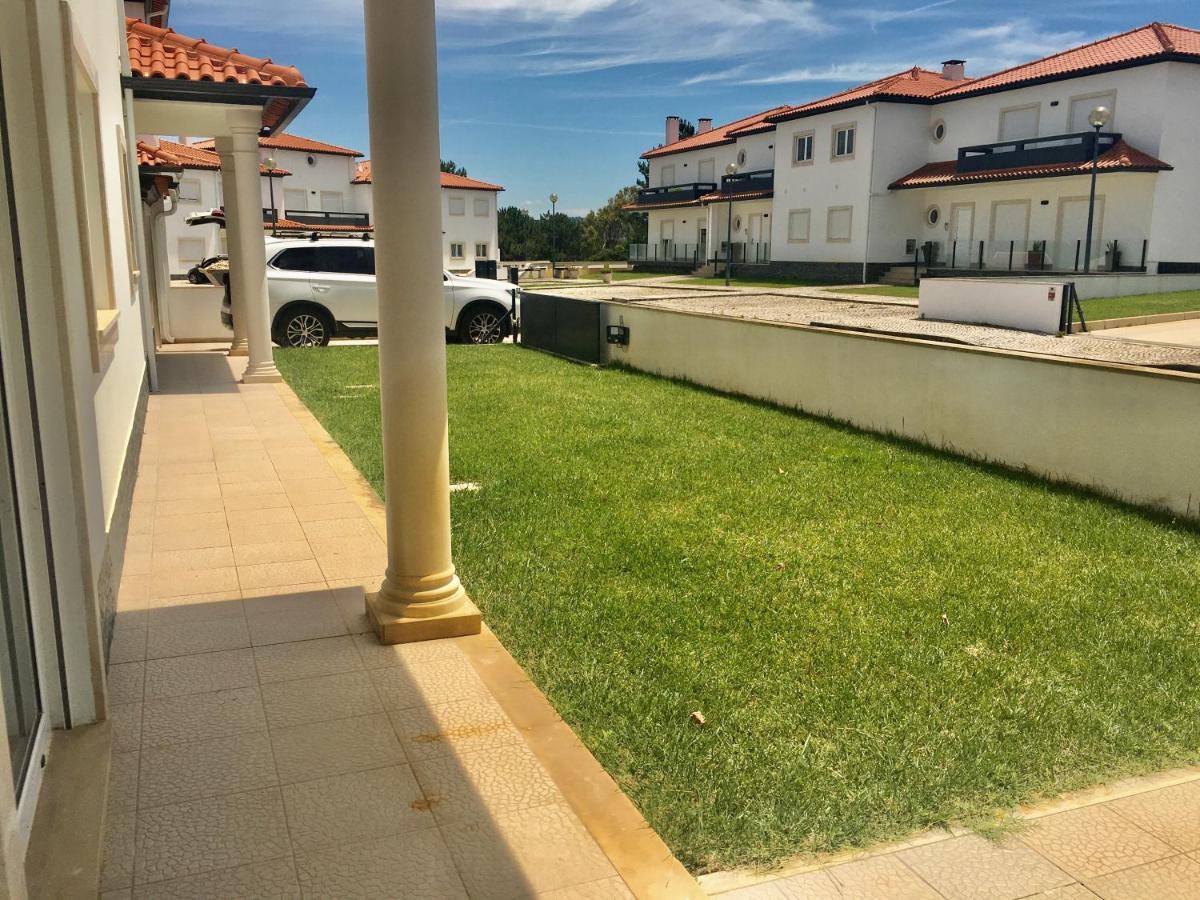 Torrezinha- Moradia Moderna Em Com Piscina *