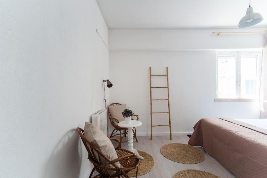 Bed & Breakfast Lisbon Waves Surf