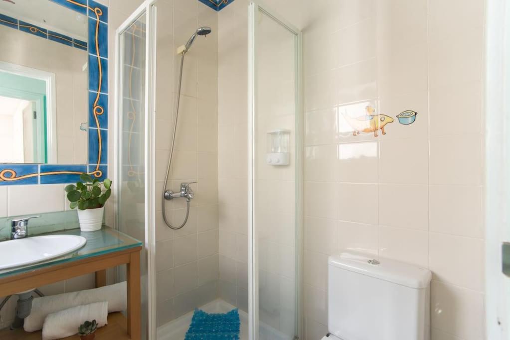 Bed & Breakfast Lisbon Waves Surf *