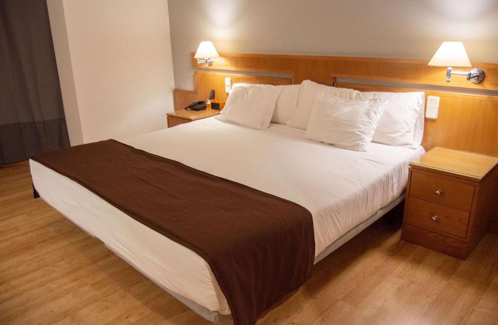 Hotel Tryp By Wyndham Parque 4*