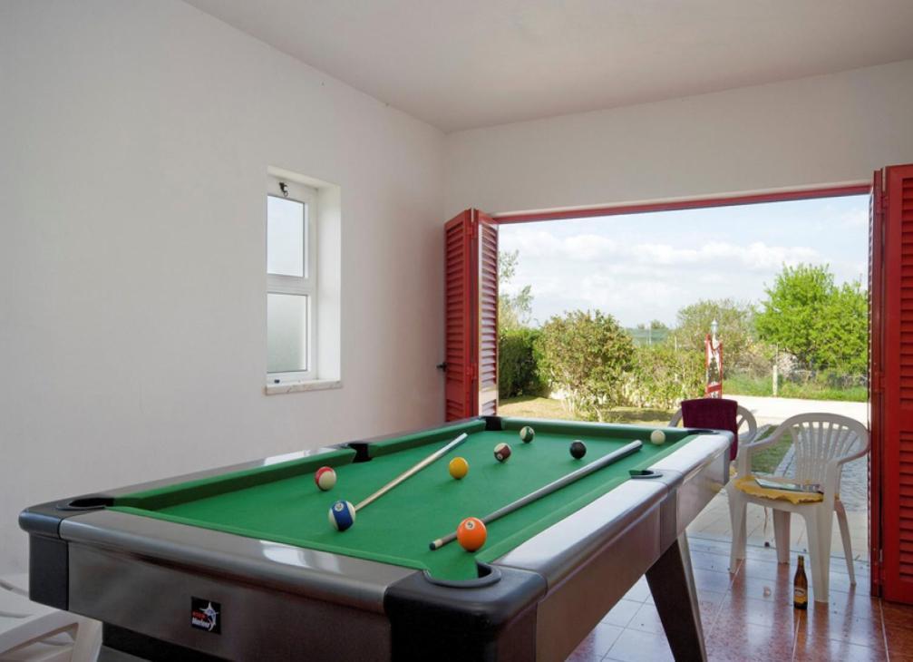 Fragrancia 4 Bedroom Perfect For Families Pool&table Tennis Table Carvoeiro Porches (Algarve)