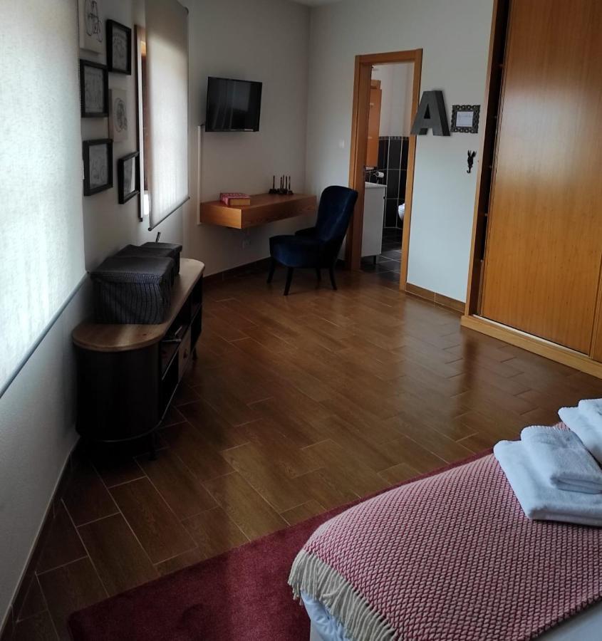 Casa Aldeia Da Lapa Bed & Breakfast 3*
