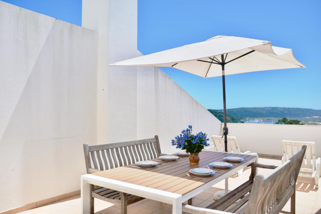 Blue Sky - With Roof Terrace In *
