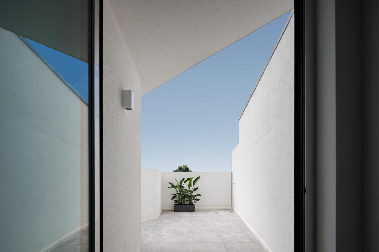 Lapa 84 - Seafront House Holiday home
