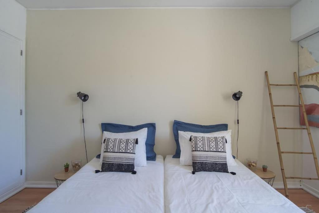 Lisbon Waves Surf Bed & Breakfast
