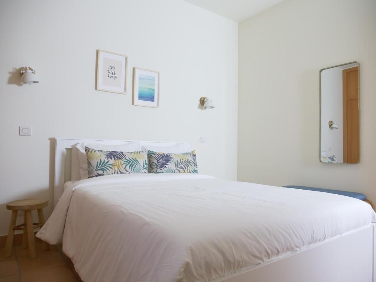 Sea View Near Meia In Lagos! Apartment *