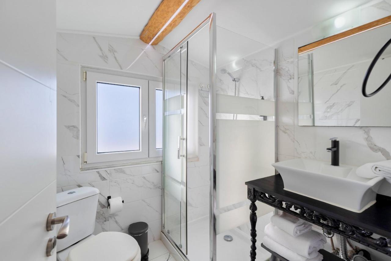 Guest house Marina Blue - & *