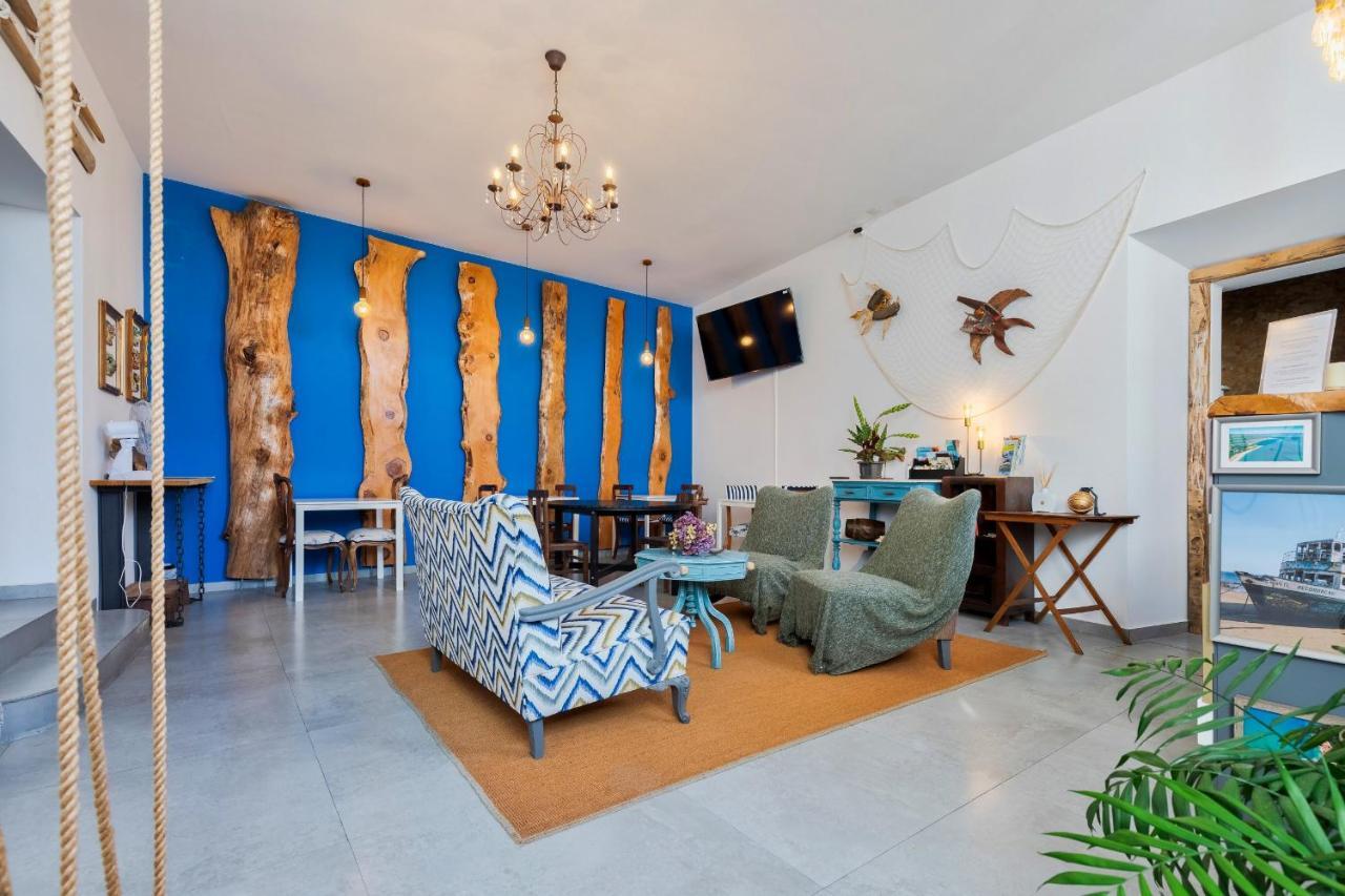 Guest house Marina Blue - & *
