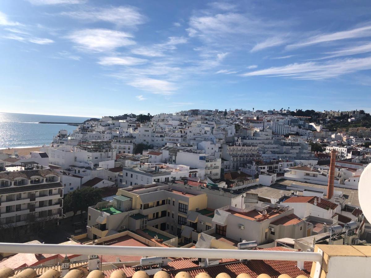 Beachfront 2 Bedroom Appartement Albufeira