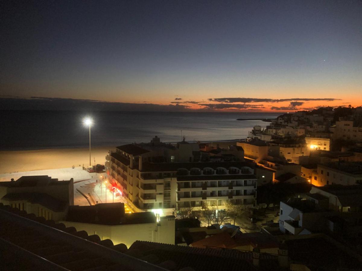 Beachfront 2 Bedroom * Albufeira