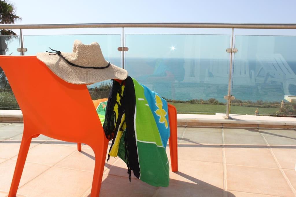 Villa Breathtaking With Infinity Pool Over The Sea Praia Da Luz