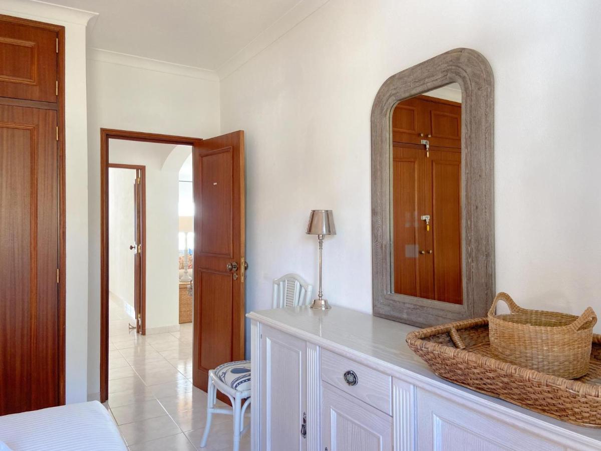 Charming Penthouse With Sea View In #1931 * Lagos