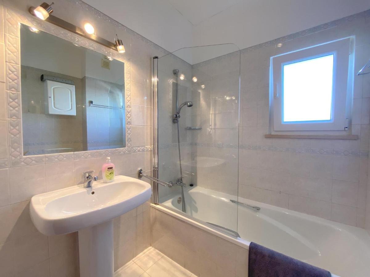 Charming Penthouse With Sea View In #1931 Apartamento Lagos