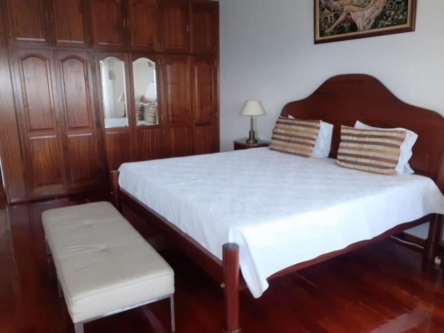 Sunset Avenue Apartment *