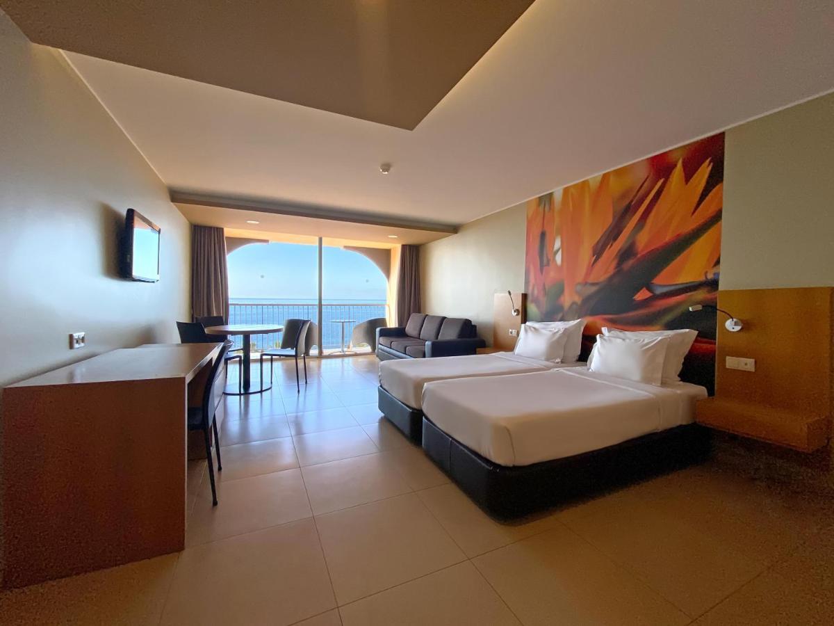 Hotel The Views Oasis 4*