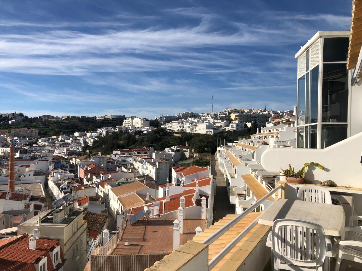 Beachfront 2 Bedroom Appartement Albufeira