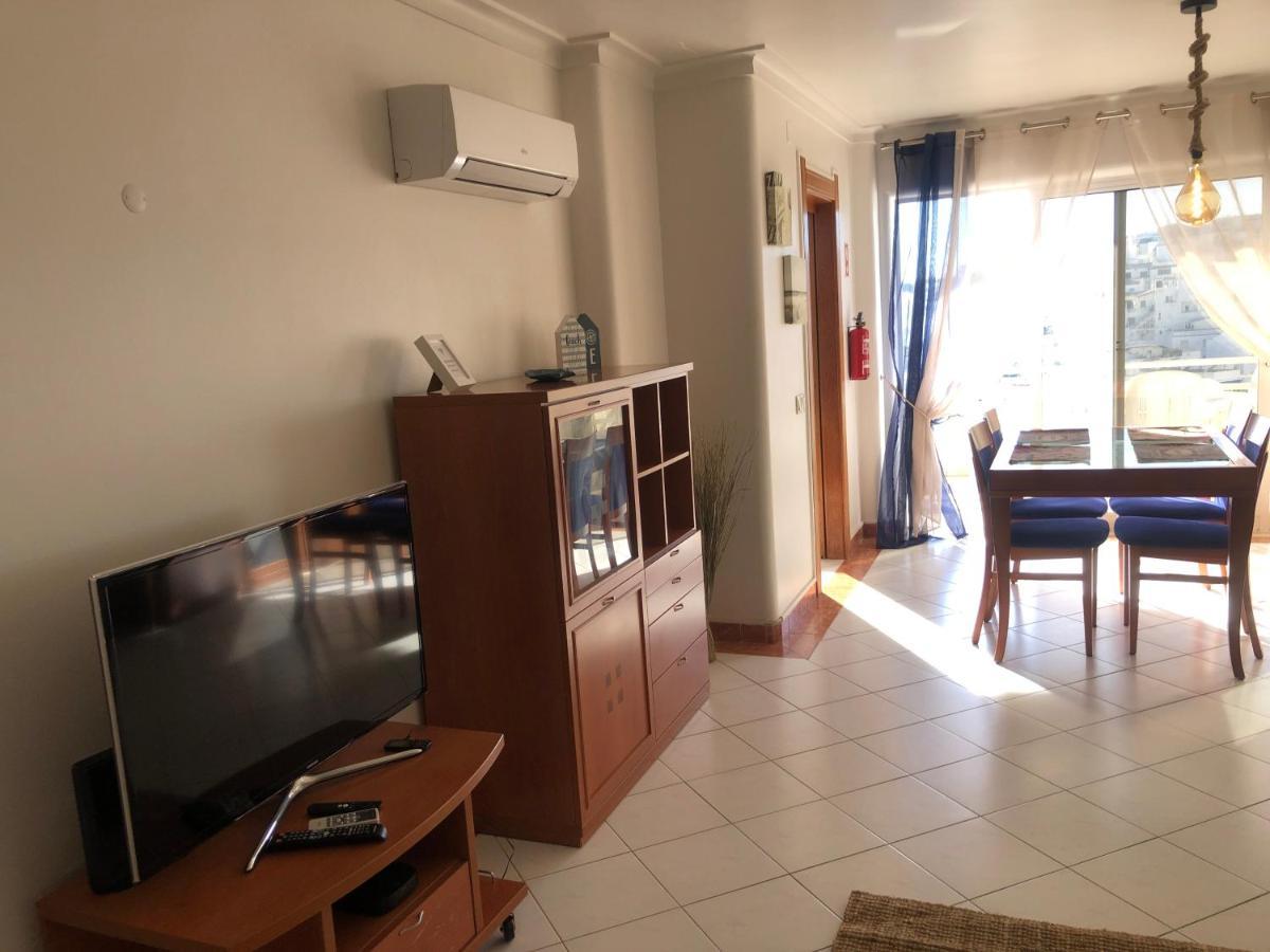 Beachfront 2 Bedroom * Albufeira