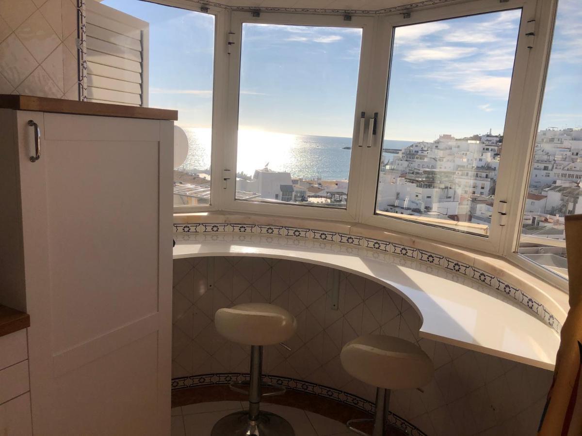 Beachfront 2 Bedroom *